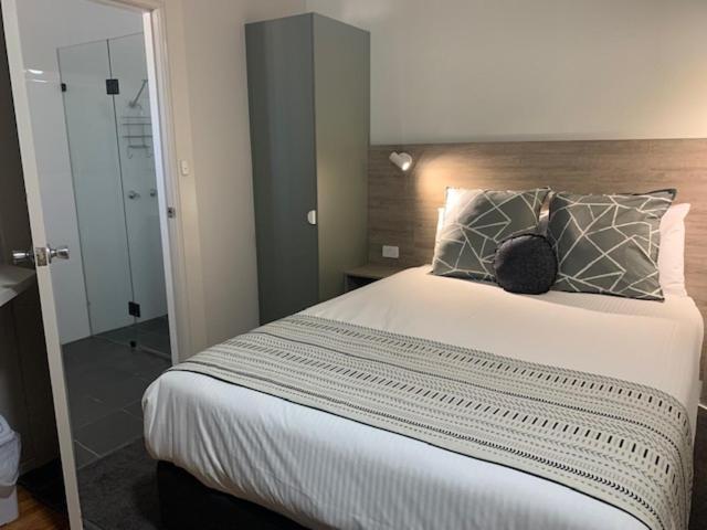 Hamilton Henry Parkes Motor Inn Bagian luar foto